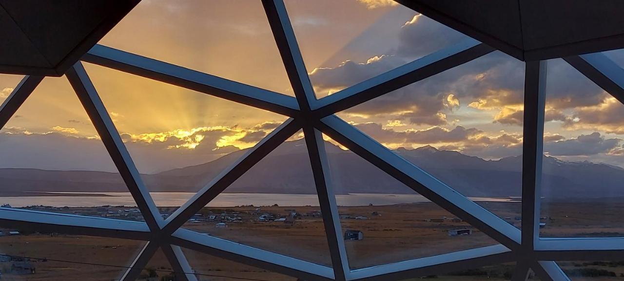 Dome With Stunning Glacier & Mountain Views Пуерто Наталес Екстериор снимка