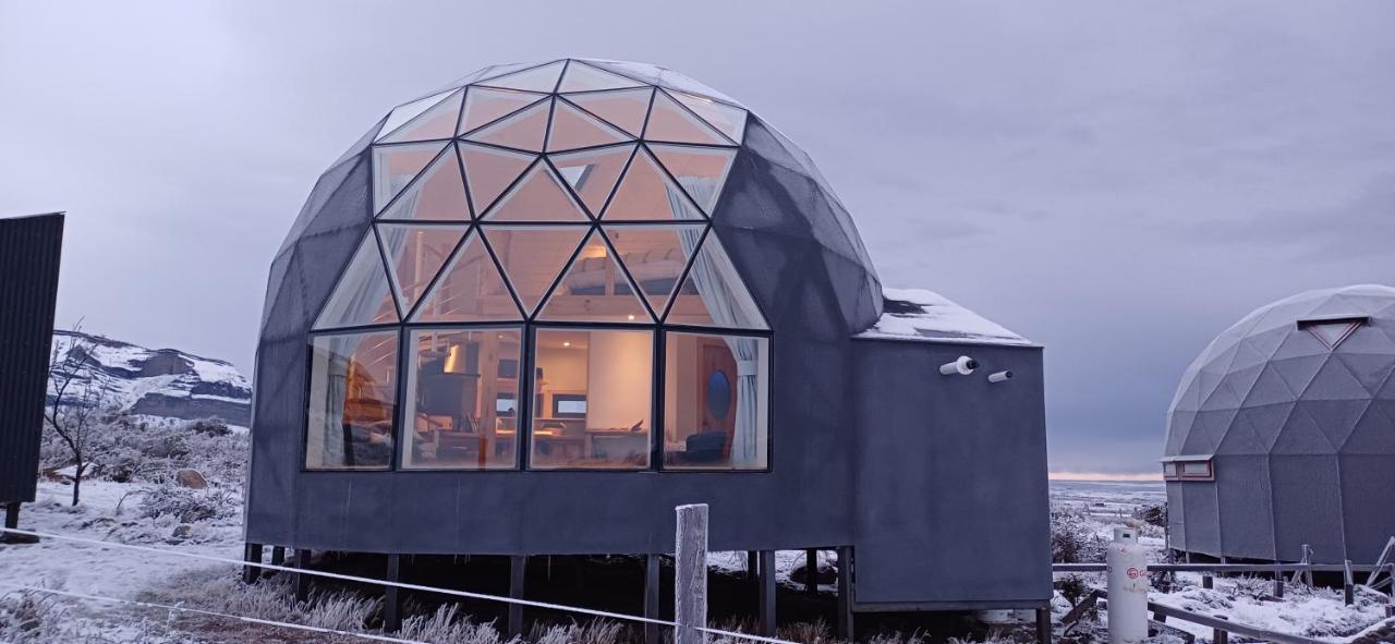 Dome With Stunning Glacier & Mountain Views Пуерто Наталес Екстериор снимка